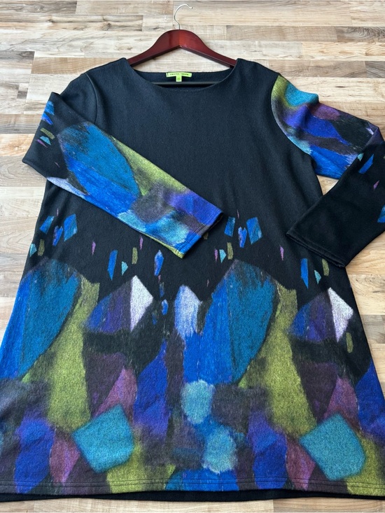 Trisha Tyler Tops - Trisha Tyler XL Abstract Tunic Top Wearable Art Jewel Tone Artsy Eclectic